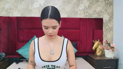 Snapshot of kate_morgan_ chatting on November 10, 7:46 pm Kate online show from November 10, 7:46 pm