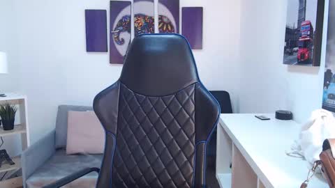 Kate  online show from November 10, 10:36 am