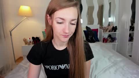 kate_redgar online show from February 1, 3:18 pm