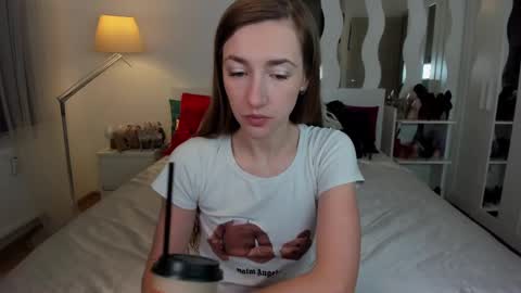 kate_redgar online show from March 8, 3:13 pm