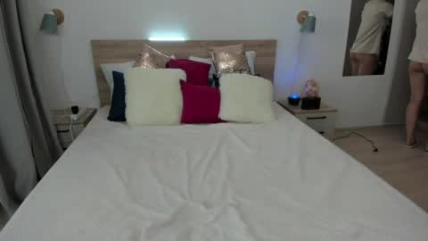 kate_redgar online show from April 21, 2:01 pm