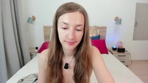 kate_redgar online show from June 21, 5:04 pm
