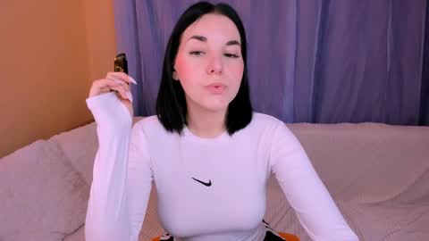 Snapshot of kate_ree_ chatting on April 26, 6:33 am KATE online show from April 26, 6:33 am