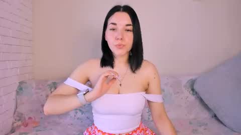Snapshot of kate_ree_ chatting on July 5, 6:31 am KATE online show from July 5, 6:31 am