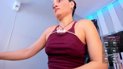 kate_roose online show from February 18, 3:10 pm