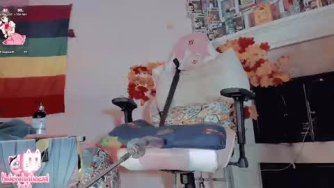 Snapshot of kate_yoshy chatting on June 23, 11:58 pm kate the pink girl online show from June 23, 11:58 pm