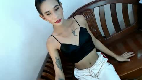 its me kate online show from January 17, 4:49 am