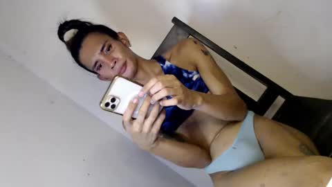 its me kate online show from March 10, 11:42 am