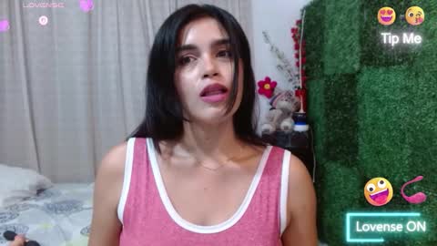 Snapshot of kateangelly chatting on November 6, 4:02 am kateangelly online show from November 6, 4:02 am