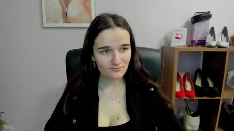 Kate  online show from January 10, 8:38 am