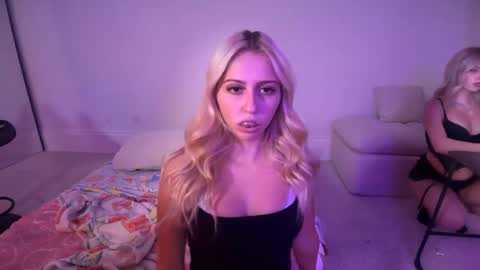 Snapshot of kateharperr chatting on September 22, 5:31 am kateharperr online show from September 22, 5:31 am