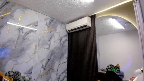 Im Katherine but call me Kate  online show from December 31, 11:20 am