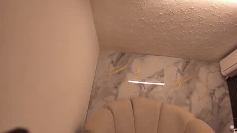 Im Katherine but call me Kate  online show from February 11, 11:59 am