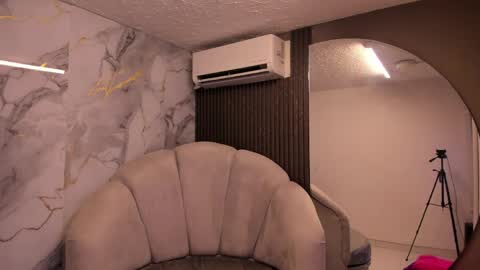 Im Katherine but call me Kate  online show from April 8, 12:05 pm