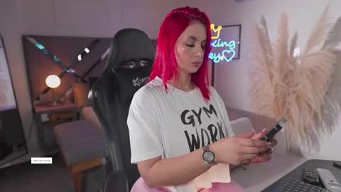  Kate Owens  online show from November 12, 11:54 am