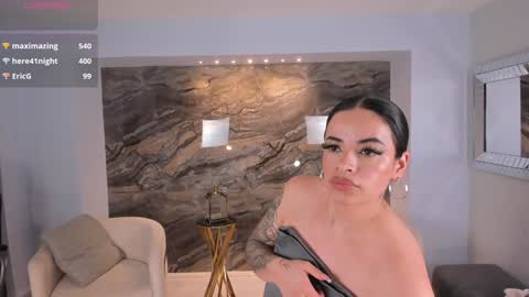 K A T E  online show from February 3, 8:35 pm