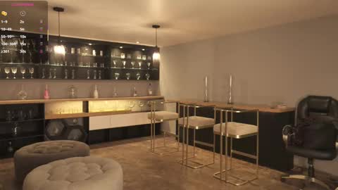 K A T E  online show from October 3, 1:52 pm