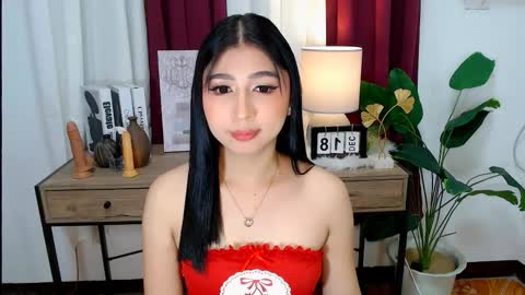 KATE online show from December 17, 4:46 pm