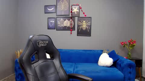 Kate online show from February 17, 6:15 pm