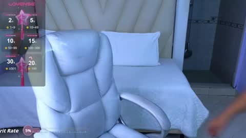 Snapshot of katha03_ chatting on September 29, 8:24 pm katha03_ online show from September 29, 8:24 pm