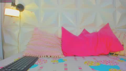 Snapshot of kathalinaxvip chatting on February 7, 1:43 pm katha online show from February 7, 1:43 pm