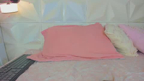 Snapshot of kathalinaxvip chatting on November 17, 1:11 am katha online show from November 17, 1:11 am