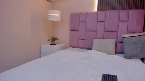 Snapshot of kathe_asian chatting on December 4, 11:41 am online show from December 4, 11:41 am