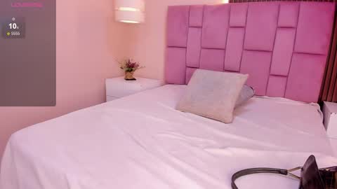 Snapshot of kathe_asian chatting on December 20, 11:39 am online show from December 20, 11:39 am