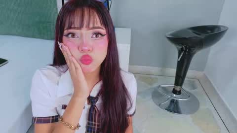 K A T H E  online show from October 17, 12:52 pm