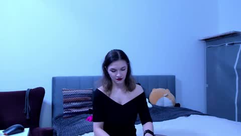 Katherine online show from November 20, 3:45 pm