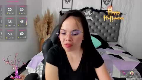 Snapshot of kathh_latorre chatting on October 22, 2:17 pm kathh_latorre online show from October 22, 2:17 pm