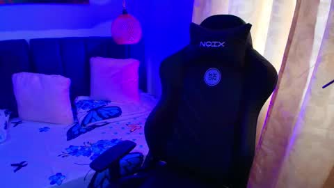 Snapshot of kathi_miler chatting on November 17, 8:25 pm Kathi online show from November 17, 8:25 pm