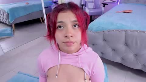 Snapshot of kathia_saenz chatting on February 28, 7:05 am Kathia online show from February 28, 7:05 am