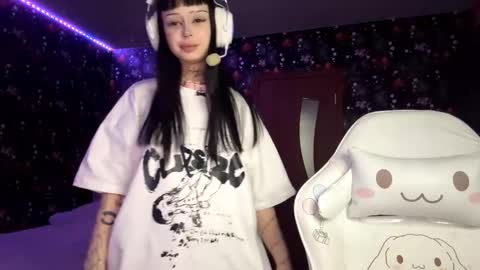 Luna online show from February 16, 3:19 pm