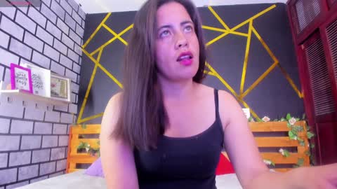 Snapshot of kathina_giraldo chatting on December 27, 4:10 pm Paola online show from December 27, 4:10 pm