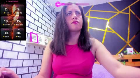 Snapshot of kathina_giraldo chatting on December 28, 1:17 pm Paola online show from December 28, 1:17 pm