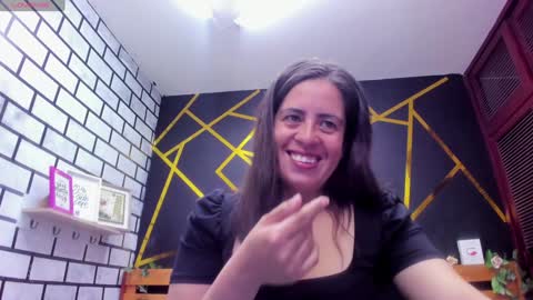 Snapshot of kathina_giraldo chatting on January 14, 12:35 pm Paola online show from January 14, 12:35 pm