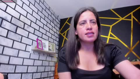 Snapshot of kathina_giraldo chatting on January 14, 3:36 pm Paola online show from January 14, 3:36 pm