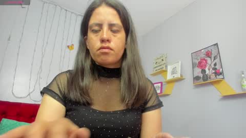Snapshot of kathina_giraldo chatting on January 26, 1:47 pm Paola online show from January 26, 1:47 pm