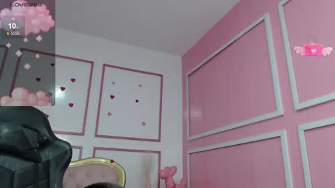 Snapshot of kathina_t chatting on December 11, 1:47 am kathina online show from December 11, 1:47 am