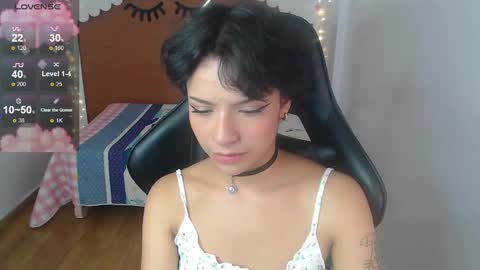 Snapshot of kathina_t chatting on December 14, 5:14 pm kathina online show from December 14, 5:14 pm