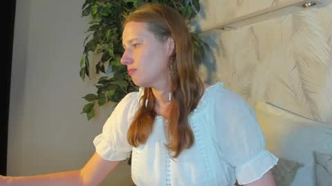 Snapshot of kathrine_meye chatting on June 5, 6:52 am Katy online show from June 5, 6:52 am