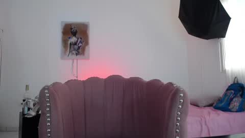 Snapshot of kathy0706 chatting on December 2, 6:43 pm kathy0706 online show from December 2, 6:43 pm