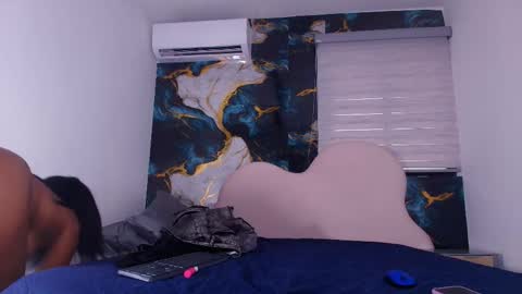 Snapshot of kathy19_1 chatting on May 8, 7:19 pm kathy19_1 online show from May 8, 7:19 pm