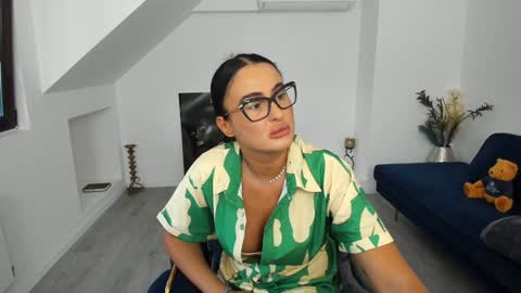 Snapshot of kathy_baby chatting on September 16, 4:13 am online show from September 16, 4:13 am