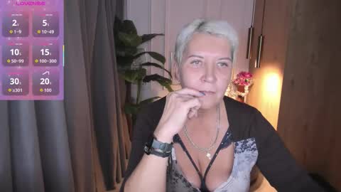 Snapshot of kathy_sunn chatting on October 25, 1:29 pm Kathy online show from October 25, 1:29 pm