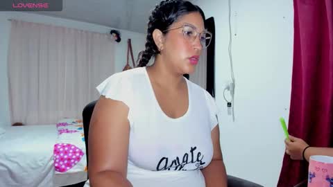 Snapshot of kathya_rabbit chatting on October 23, 2:11 am Kathye online show from October 23, 2:11 am