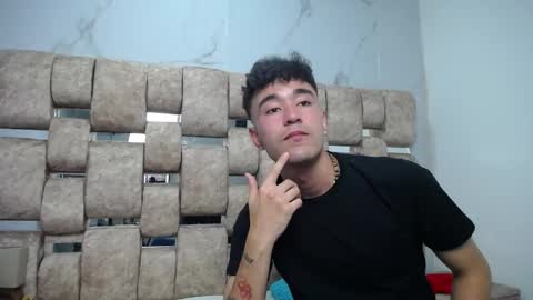 Kaht y Aiden online show from April 21, 4:23 pm