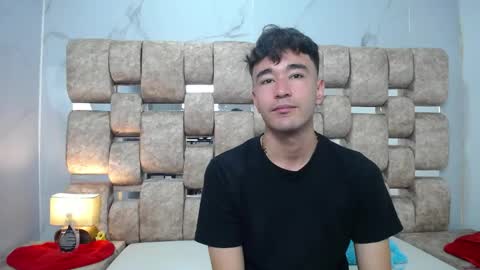 Kaht y Aiden online show from April 22, 12:50 pm