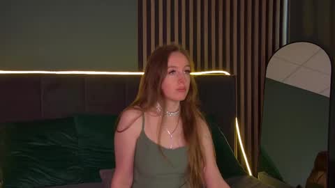 Snapshot of kathystewart chatting on September 19, 4:14 am Kathy online show from September 19, 4:14 am